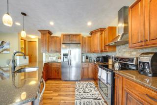 Idyllic Somerset Condo: Ski, Hike & Relax! - 9