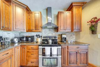Idyllic Somerset Condo: Ski, Hike & Relax! - 3