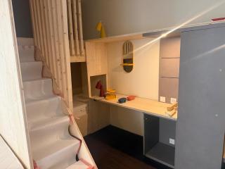 107-Central Family Group Room for 6 - Free Parking - 0