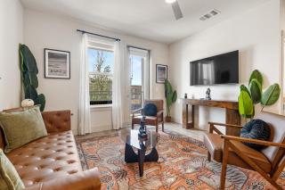 Modern McKinney 1BR PoolFitness Center CSA 6210 - 6