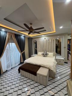 Luxury Apartment For Rent - 3