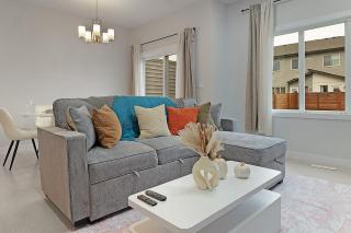 Modern 3BR Home with BBQ & Garage Parking - 3