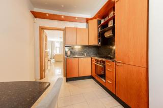 Central King Apartment, Old Town - 3