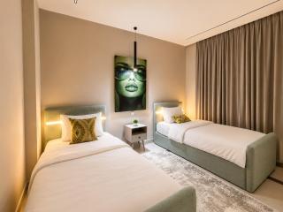 Bright 3BR Nasr City Stay Balcony and BBQ - 8