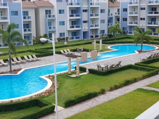 Beautiful 2 bedroom 1st floor apartment H1 no stairs - 2