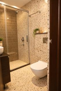 1 Room Suite by Glambirds - Solan - 4