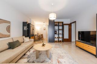 The Capital Stay 1BR with Balcony by PikHost - 8