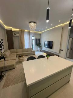 Novaro Apartments - 6