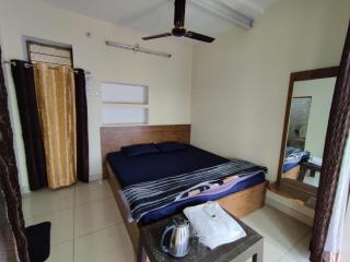 Ambika Guest House - 8