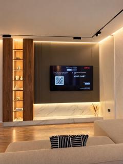 Luxury Top- Floor Apartment with Panoramic View - Tirana - 2