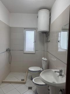One-bedroom and two-bedroom apartments on the 5th and 6th floors with an elevator - 4