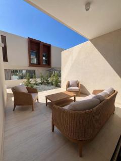 Avalon Gardens A007 - Resort Studio - Pool Gym & Private Terrace - 0
