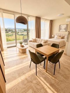 Avalon Gardens B102 - Resort Studio - Pools Gym & Fast Wi-Fi - 6