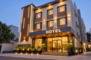 Hotel Urban Suites Zirakpur - 0