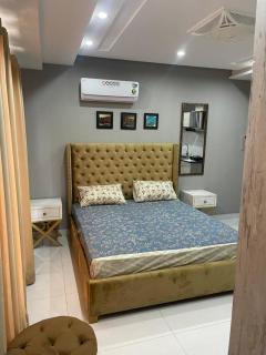 Stayora Elegant Modern Apartment - 0