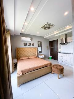 Stayora Elegant Modern Apartment - 2