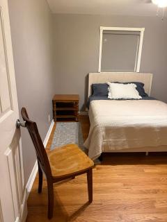 3 bedroom, good parking close to construction projects - 7
