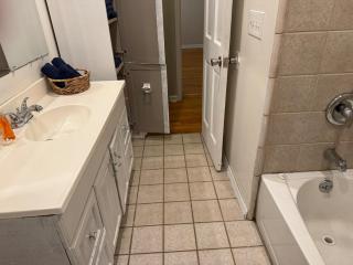 3 bedroom, good parking close to construction projects - 3