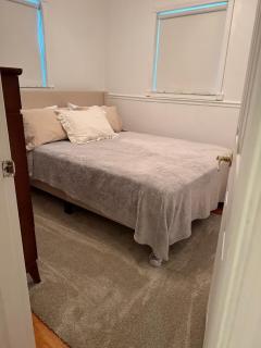 3 bedroom, good parking close to construction projects - 2