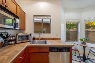 Guesthouse, 1 BR 1 BA, Cozy, Quiet Neighborhood - 2