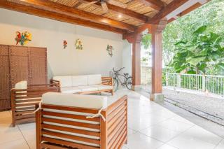 Tropical Beachfront Oasis - 4