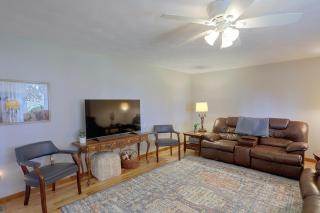 Sycamore Farmhouse Hideaway w/ Yard - 7