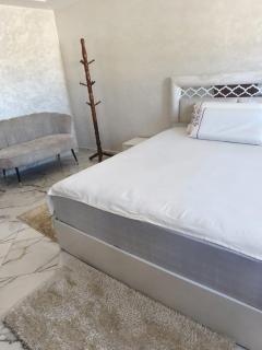 Nova Nest - Modern 2-Front Flat - 5