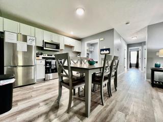 160 Overbrook 3 bedroom home with privately fenced yard and hot tub - 8