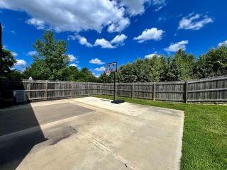 160 Overbrook 3 bedroom home with privately fenced yard and hot tub - 6