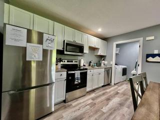 160 Overbrook 3 bedroom home with privately fenced yard and hot tub - 3