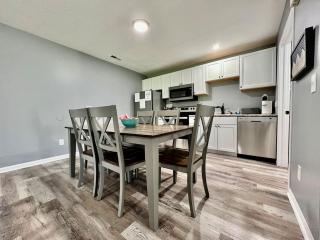 160 Overbrook 3 bedroom home with privately fenced yard and hot tub - 2