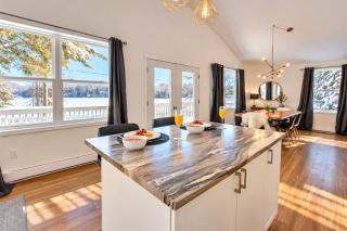 Luminous Waterfront Cottage Ski+Hottub+Fireplace+Fondue+Foosball near Tremblant - 6