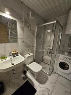 Sapphire Apartment - 3