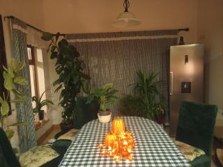 Cozy Smerwick Bay House - 1