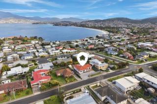 River and Mountain View Retreat, Sleeps 8 - 3