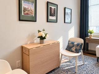 Spacious Four-Bedroom with Two Bathrooms in Downtown Providence - 1