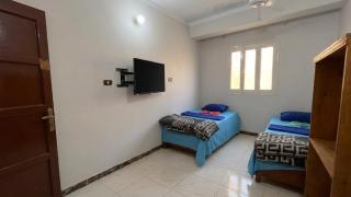 ADAMS HOSTEL LUXOr - 3