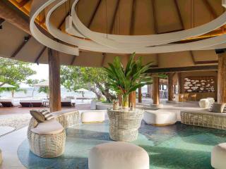 Mercure Rayong Lomtalay Villas & Resort - 4