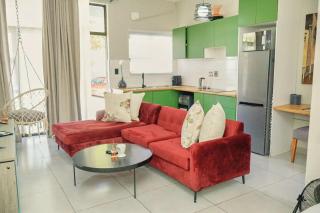 The Queen Studio with Pool and Bar 8 - 8
