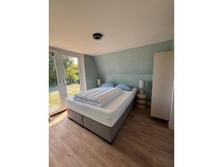 Charming 2-Bedroom Garden Retreat - 3