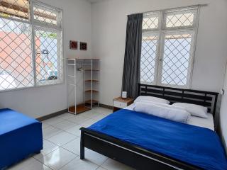 Villa Hendra Cimaja - Beachfront, 2BR, 1BA, Full Kitchen - 7