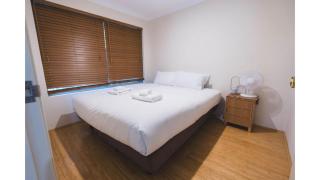 Comfortable 4BDR Family home in Suburbia - 6