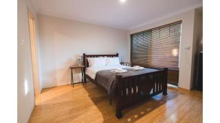 Comfortable 4BDR Family home in Suburbia - 5