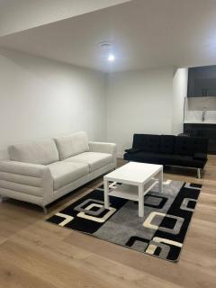 2025 New Build 2BR Suite Private Entry - 7