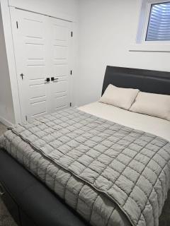 2025 New Build 2BR Suite Private Entry - 3