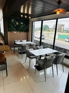 Metro Hotel Camayenne - 9