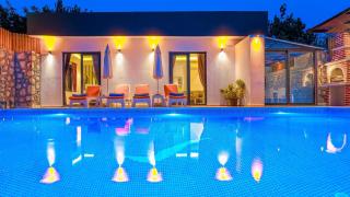 Üzümlü 2 bedroom secluded villa with private pool hot tub - 7