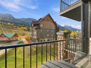 Relaxing MTN Studio for 2 Hot Tub and Ski Access - 6