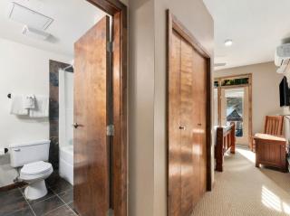 Relaxing MTN Studio for 2 Hot Tub and Ski Access - 3