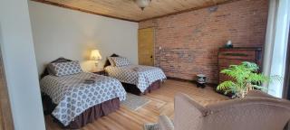 Hunting Manor 1869 Loft - 6